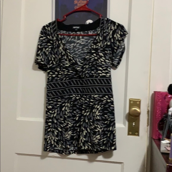 nice fitting top - Picture 2 of 5